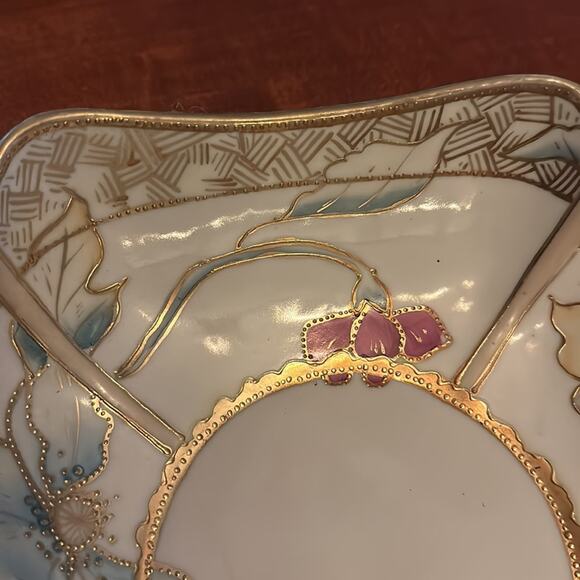 Nippon Floral and Gilt Decorated Hand Painted Porcelain Bowl - Picture 4 of 5